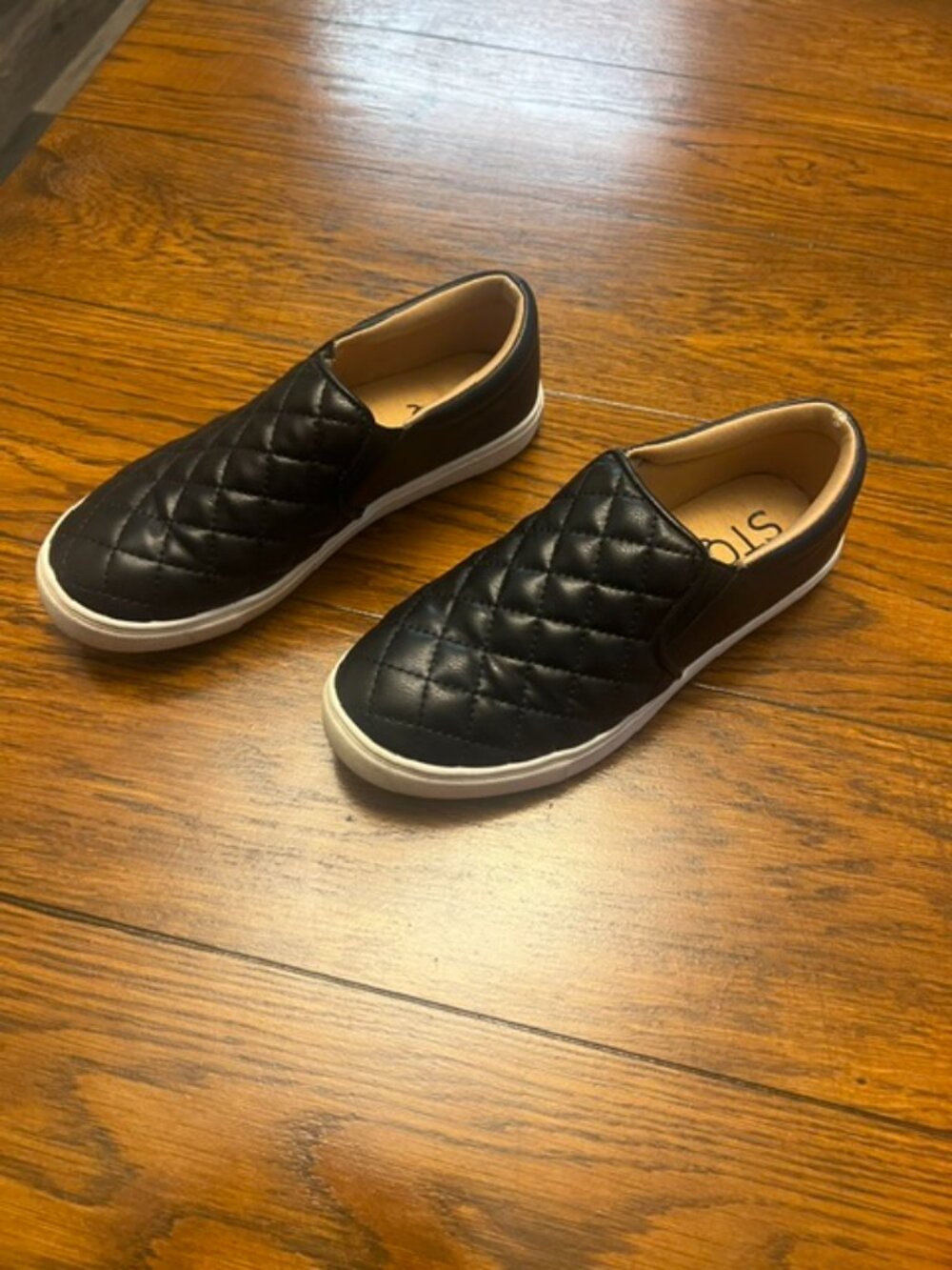 Women's STG Quilted Slip-On Flats, Comfort Shoes, Black Size 6, Cushioned instep
